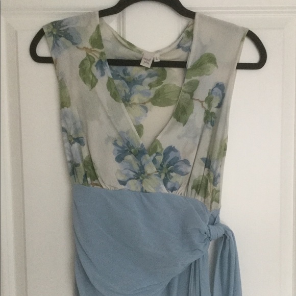 Boutique blouse, side tie - Picture 2 of 3